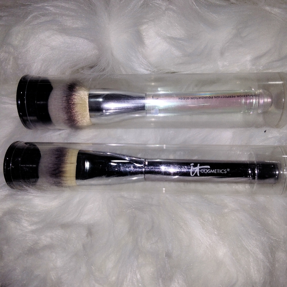 IT Cosmetics Makeup Brushes
